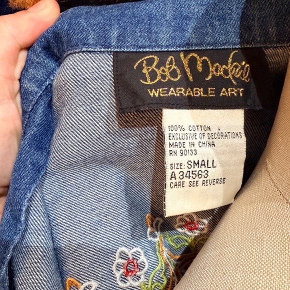 Bob‎ Mackie Vintage Blue Denim Shirt Jacket Floral Embroidered Size Small - Picture 7 of 10